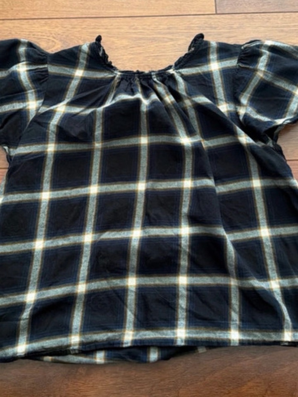 Time and Tru Black Plaid Short Sleeve Blouse